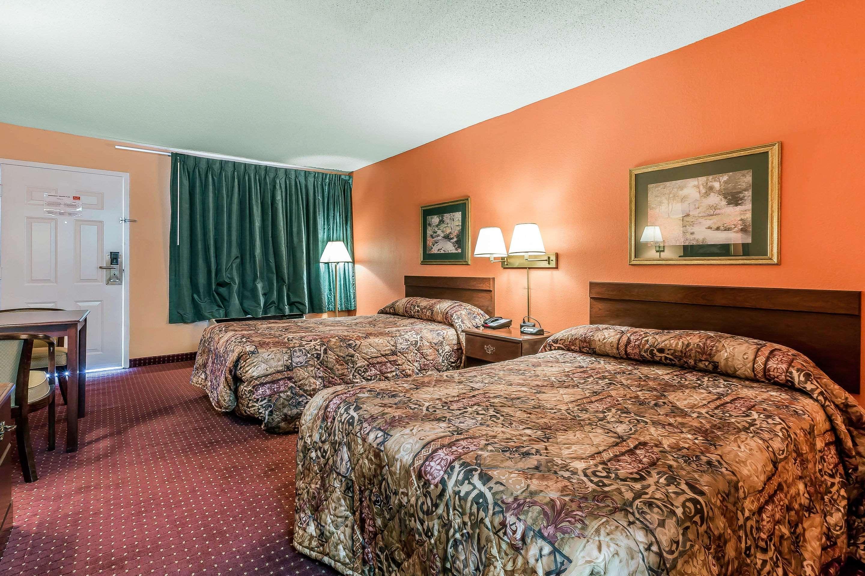 Econolodge Lavonia Bagian luar foto