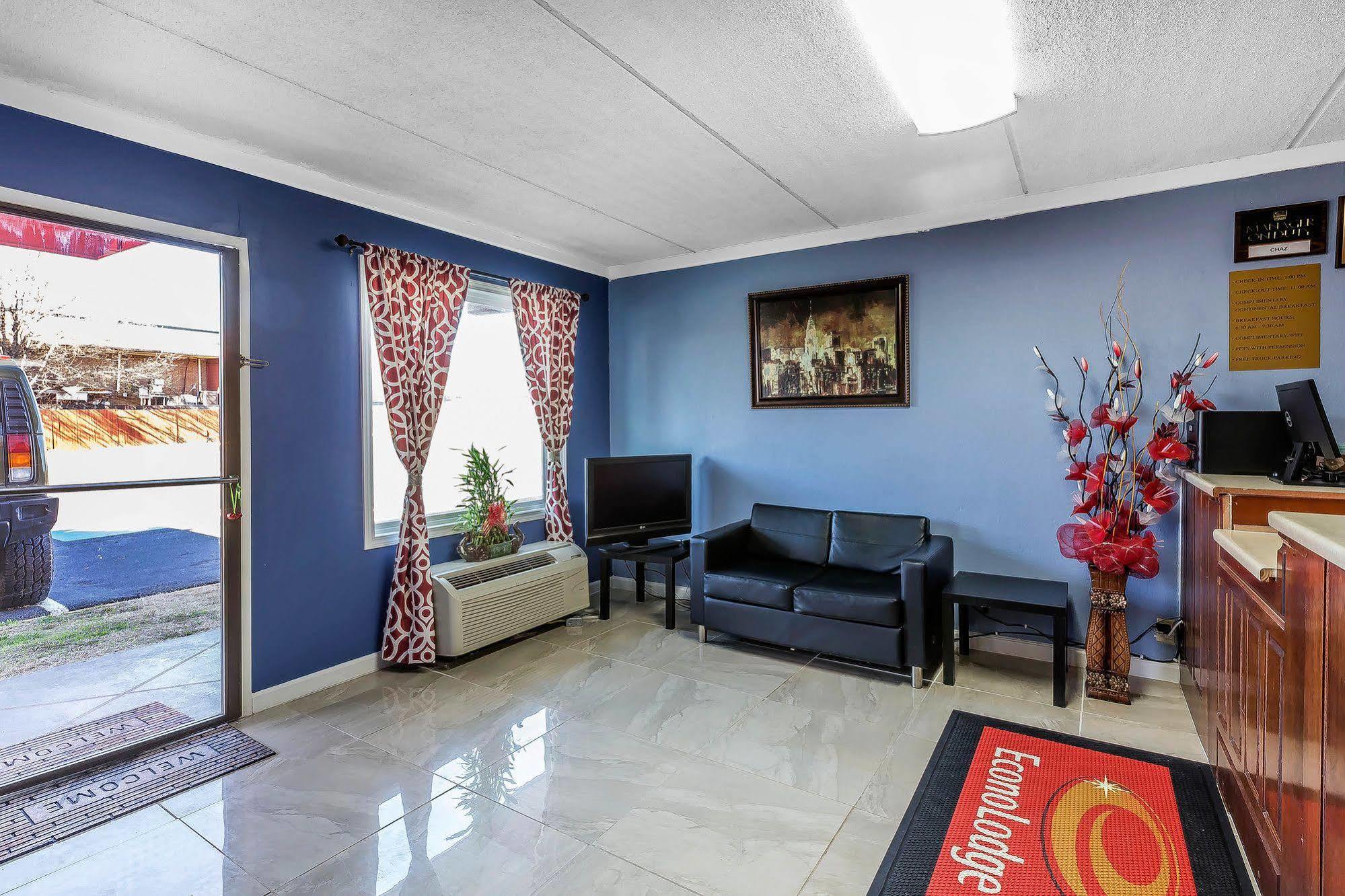 Econolodge Lavonia Bagian luar foto