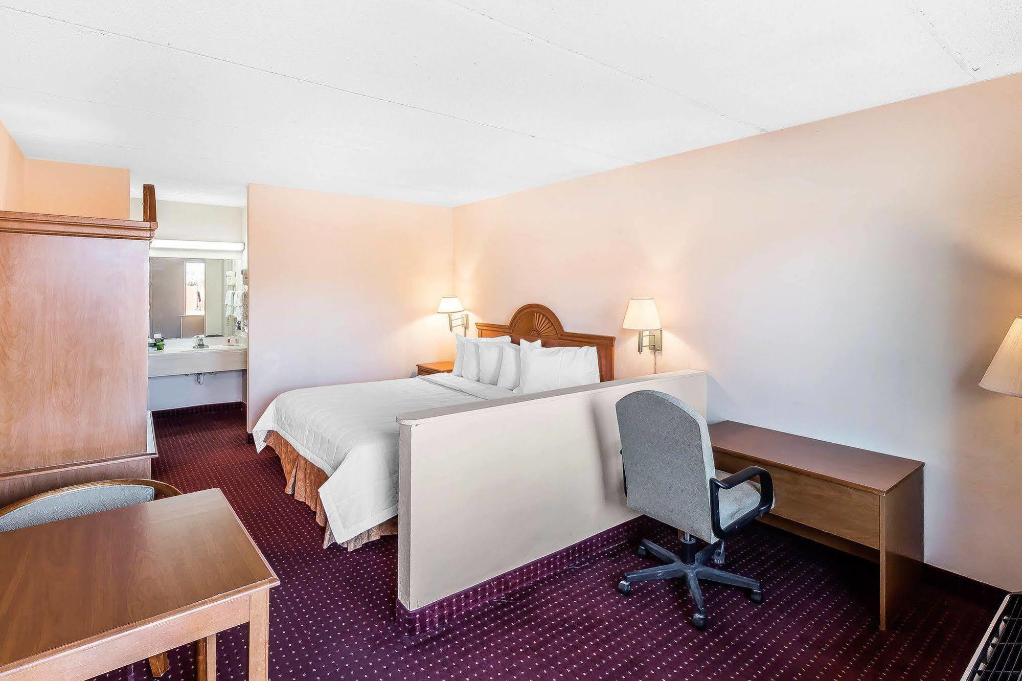 Econolodge Lavonia Bagian luar foto