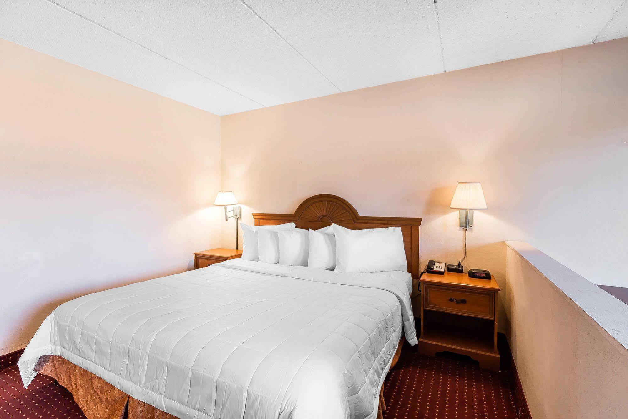 Econolodge Lavonia Bagian luar foto